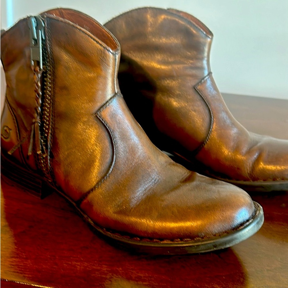 Born booties